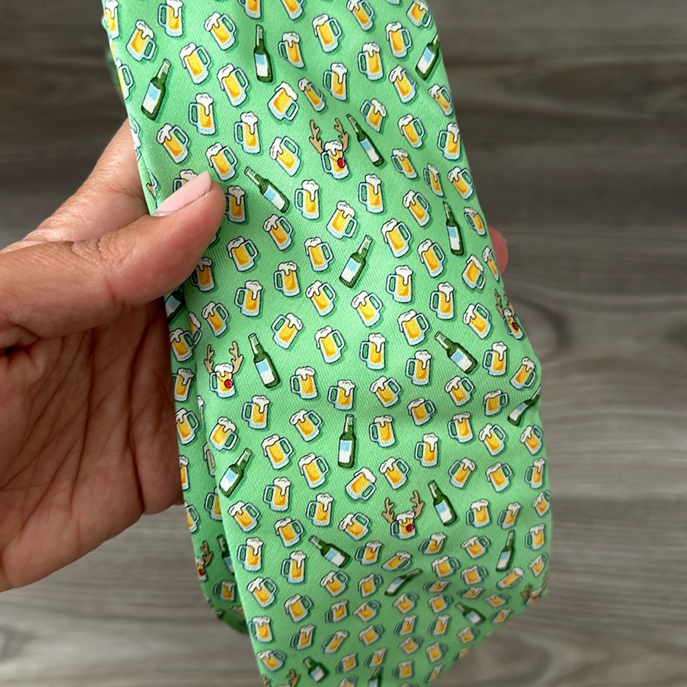 beer holiday tie